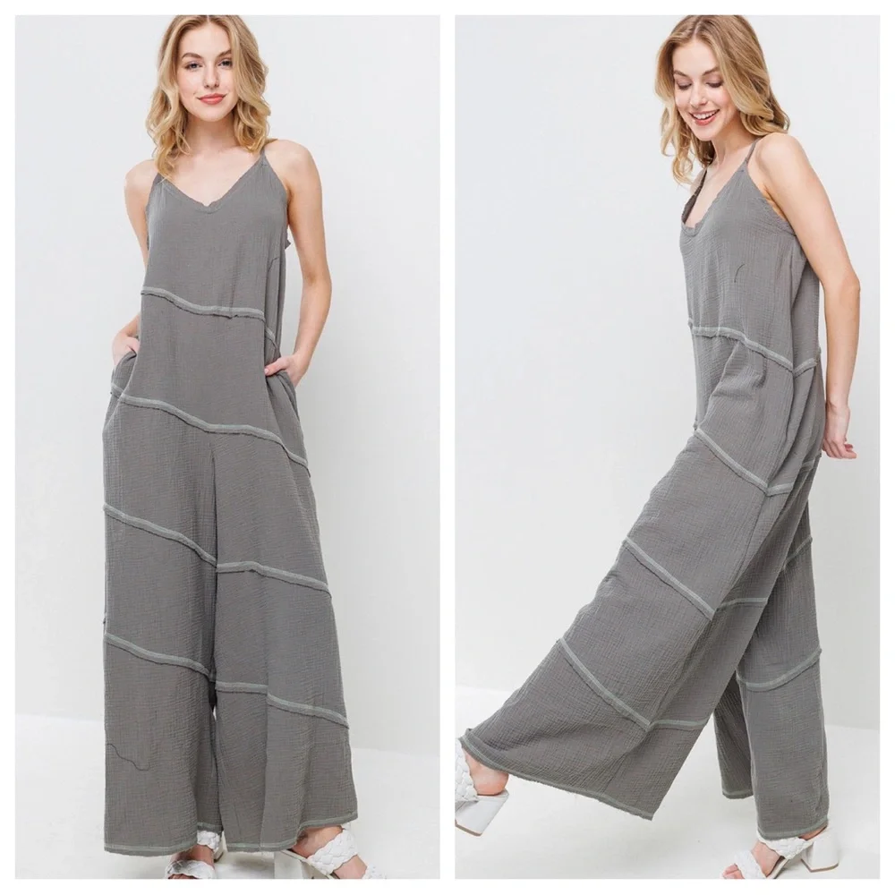 71 Fabulous Spaghetti Straps Contrast Stitch Jumpsuit - Picture 1 of 3